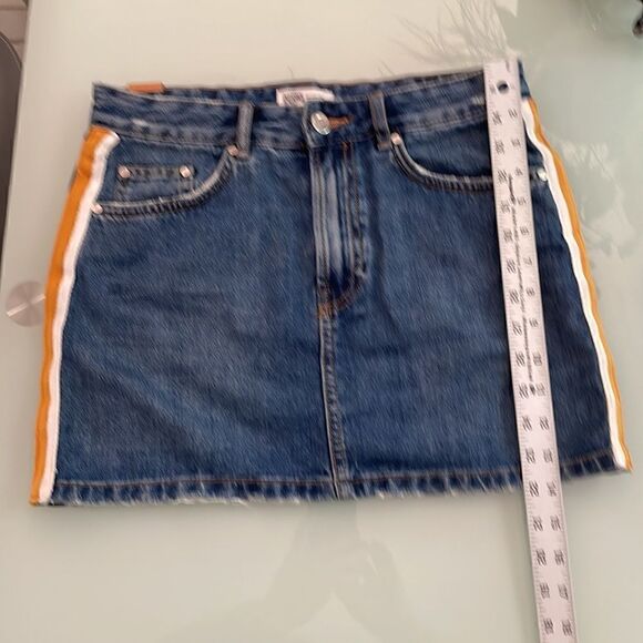 Authentic denim by TRF - denim mini skirt with red and white striped detail - Picture 4 of 7
